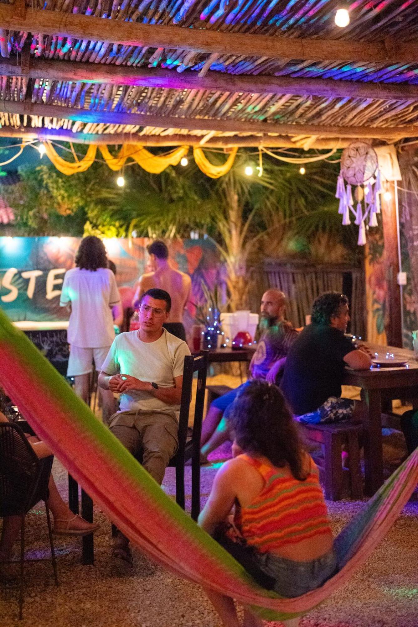 Mapache Hostel & Camping Isla Holbox Екстериор снимка