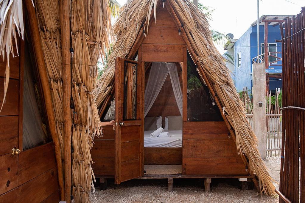 Mapache Hostel & Camping Isla Holbox Екстериор снимка